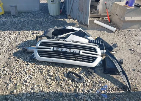 2020 Ram 1500 Laramie 4X4 5'7 Box из США, поврежденный, VIN 1C6SRFJT2LN380614